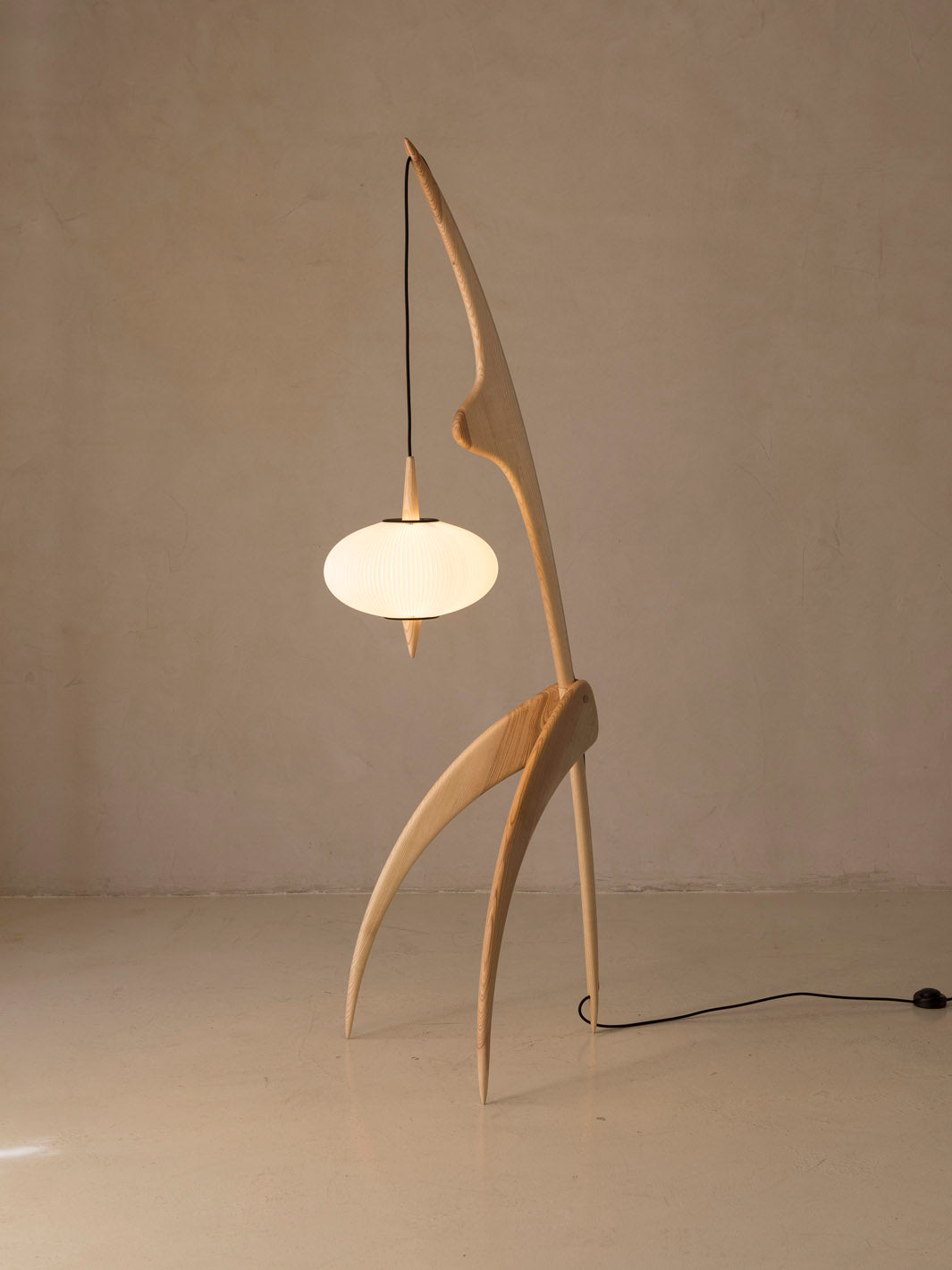 "Praying Mantis" Lamp #14.950 by Rispal