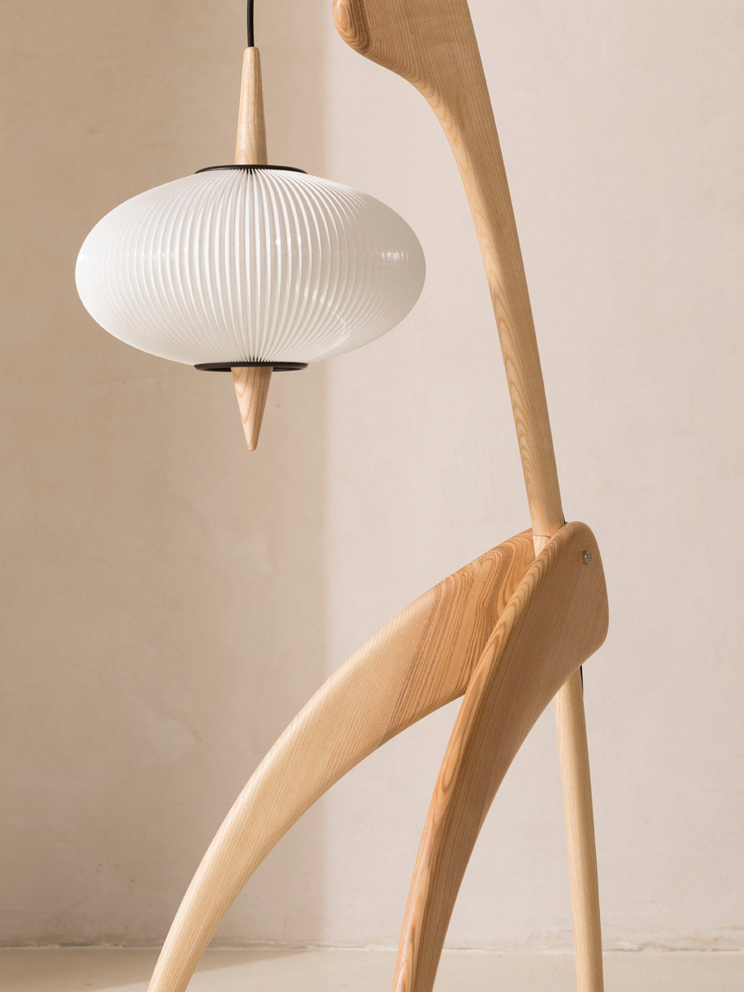 "Praying Mantis" Lamp #14.950 by Rispal