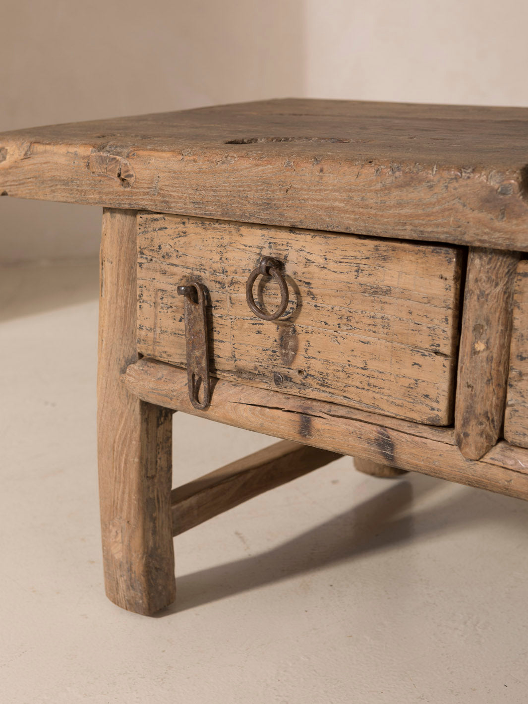 Mesa baja de olmo 100x42x40cm