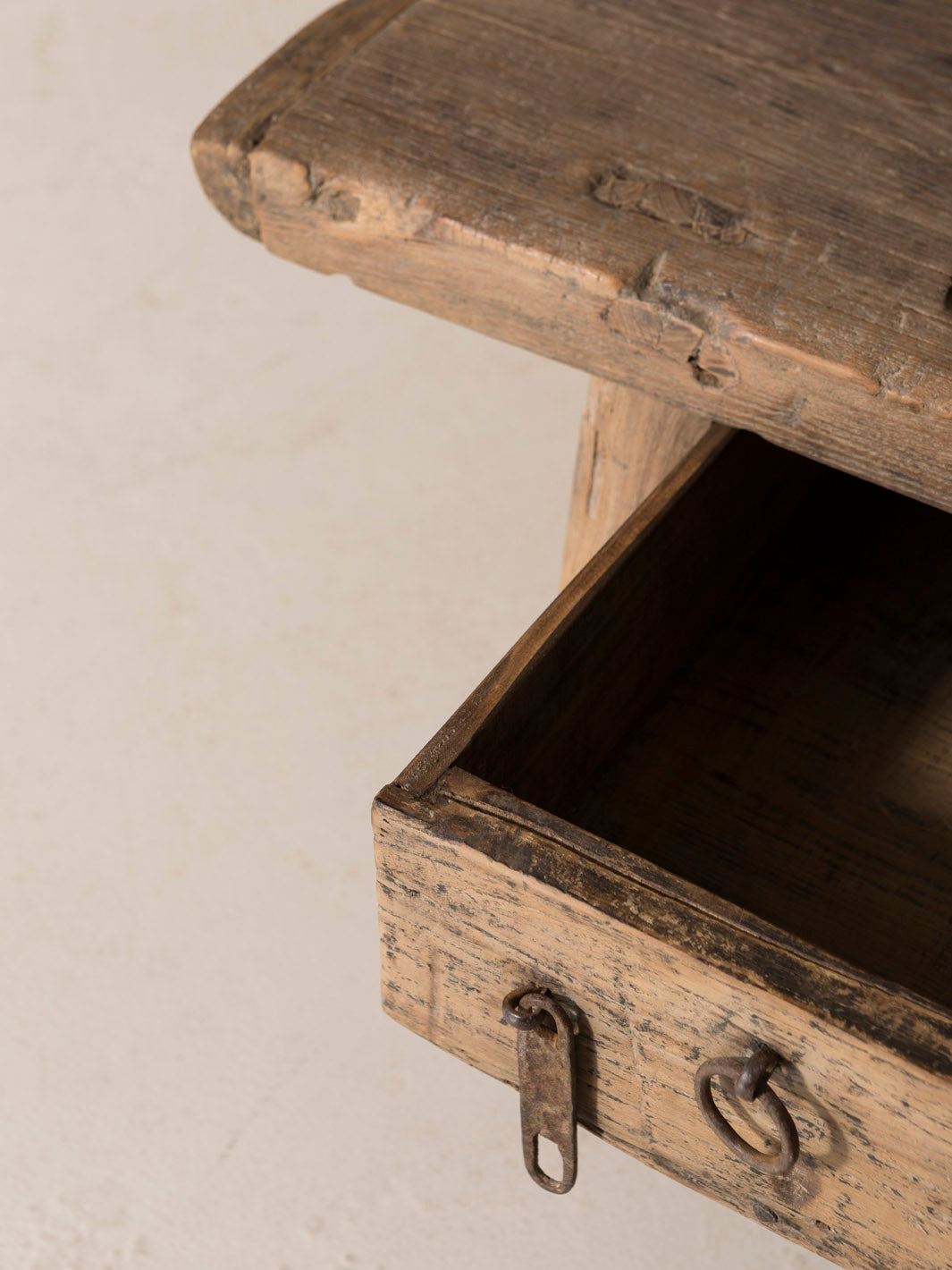 Mesa baja de olmo 100x42x40cm
