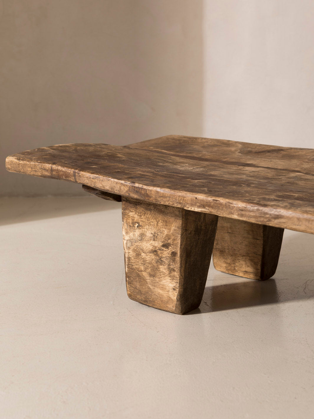 Naga coffee table 170x45x31cm