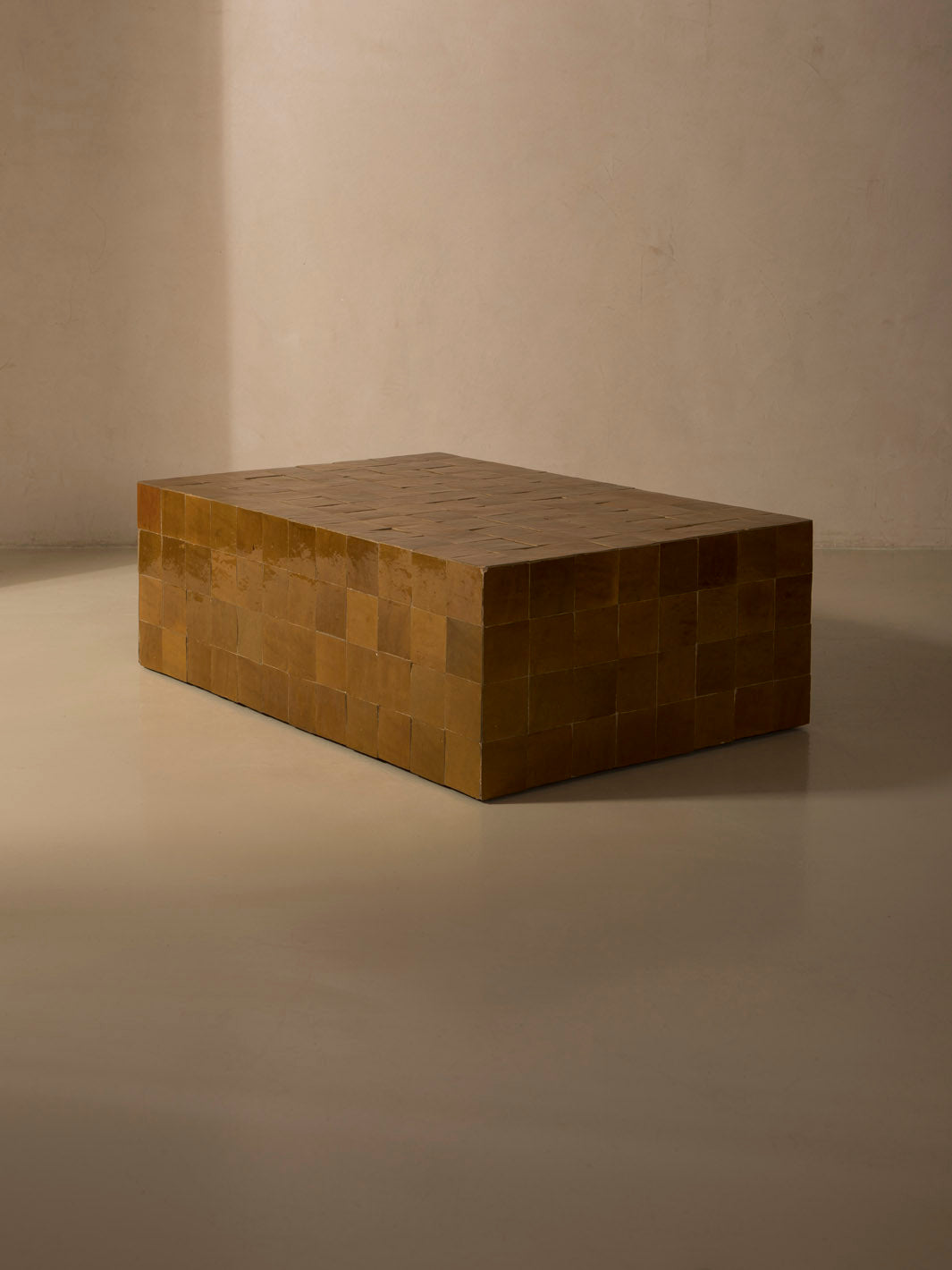 Mesa Cube Ámbar