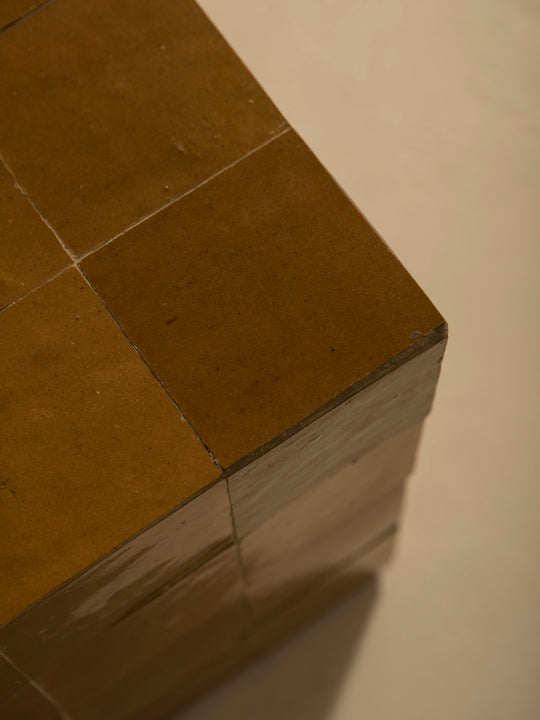 Mesa Cube Ámbar