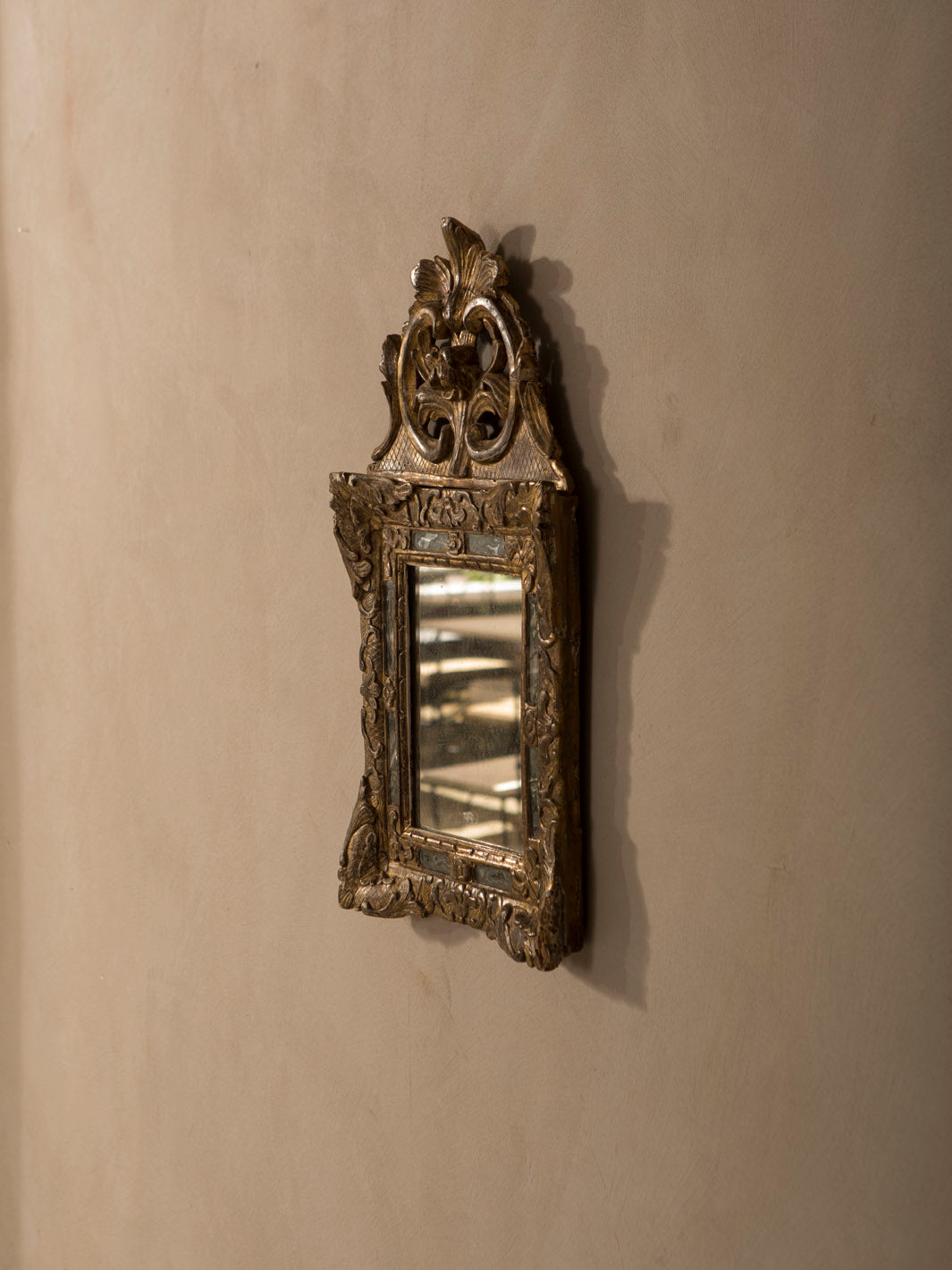 "Pareclose" mirror, 18th century