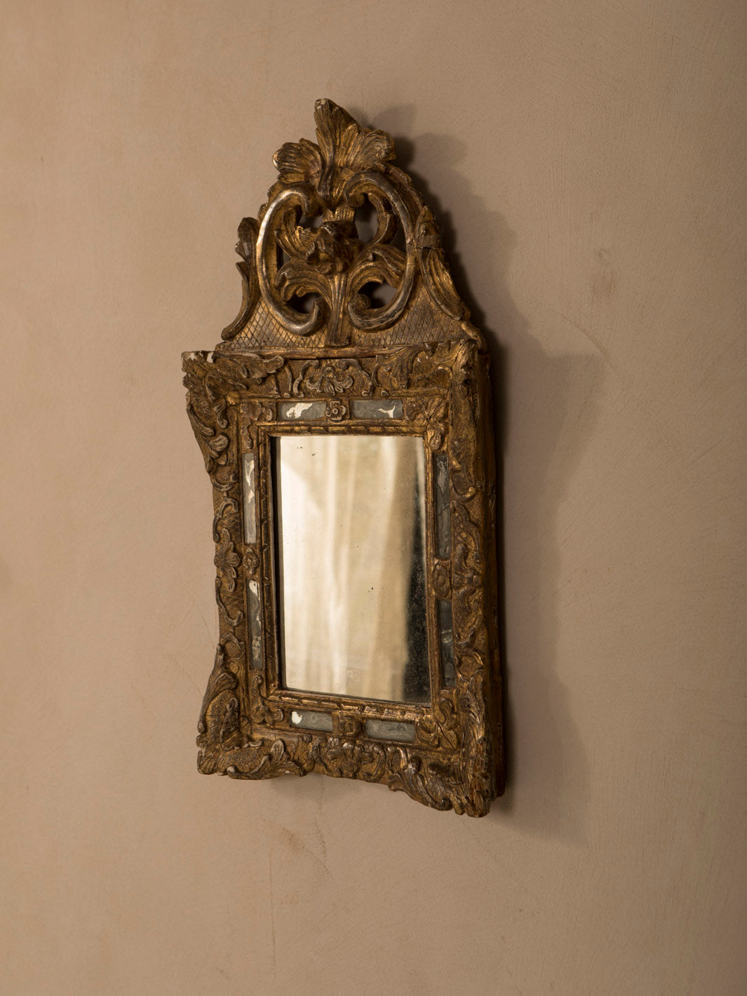 "Pareclose" mirror, 18th century