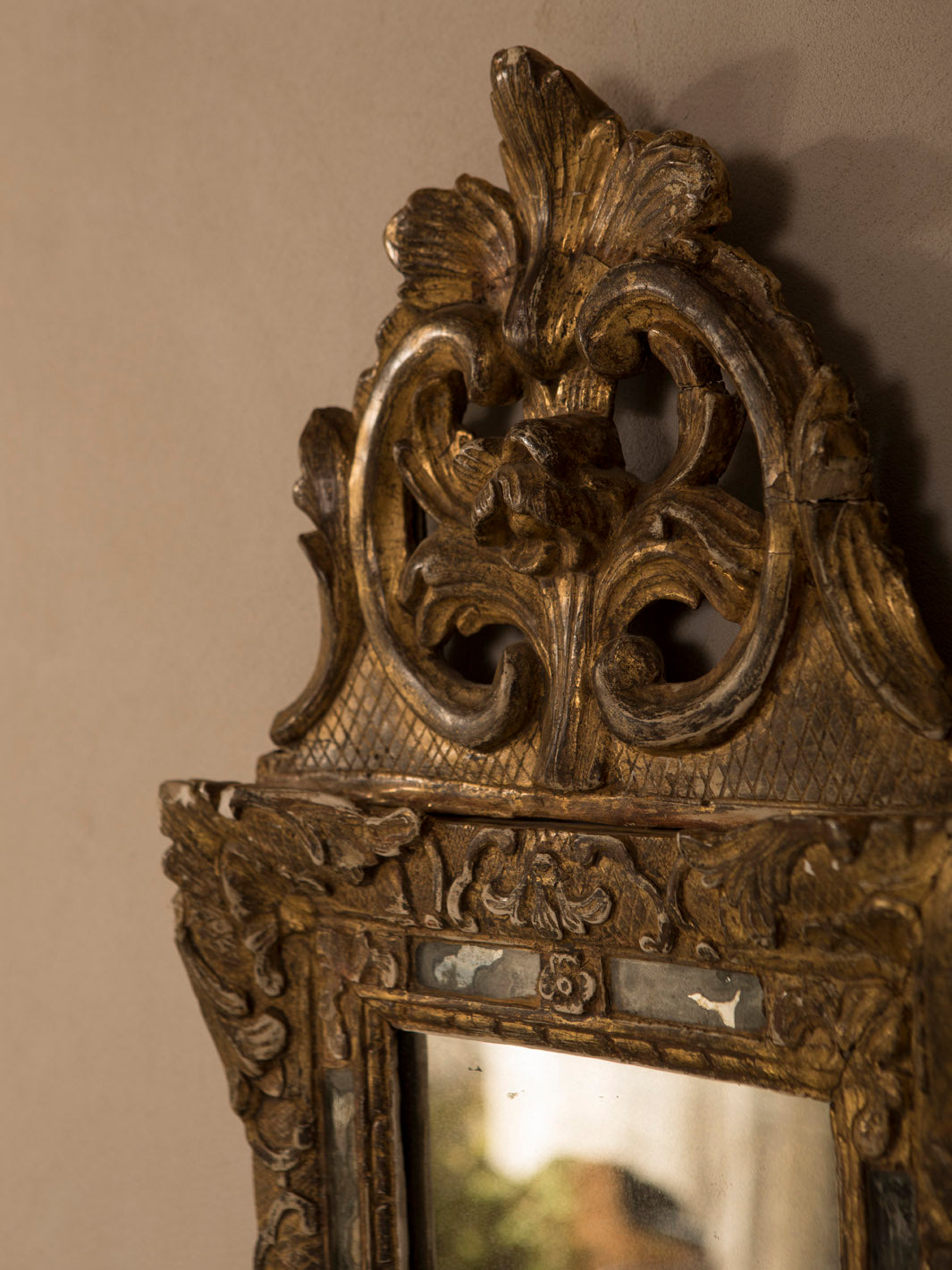 "Pareclose" mirror, 18th century