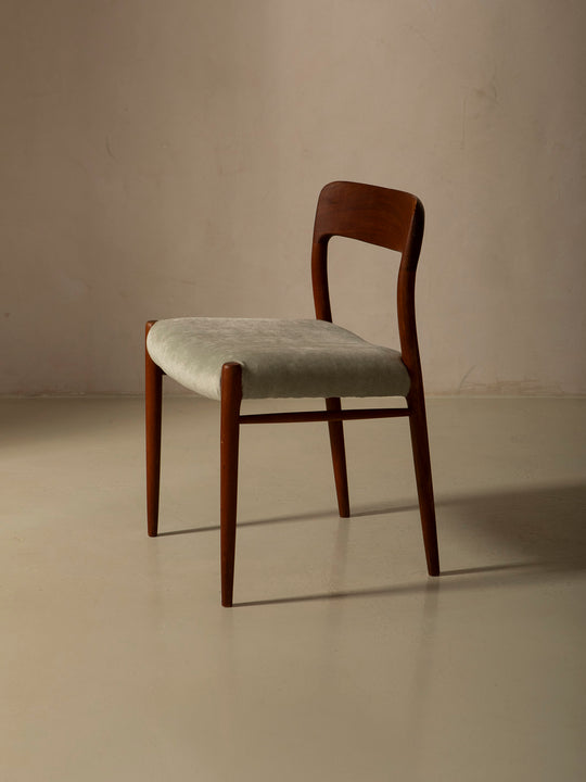 Juego 4 sillas Model 75 de Niels Otto Møller