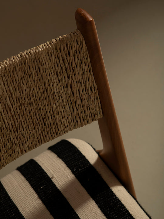 Silla Nura rayas blancas y negras
