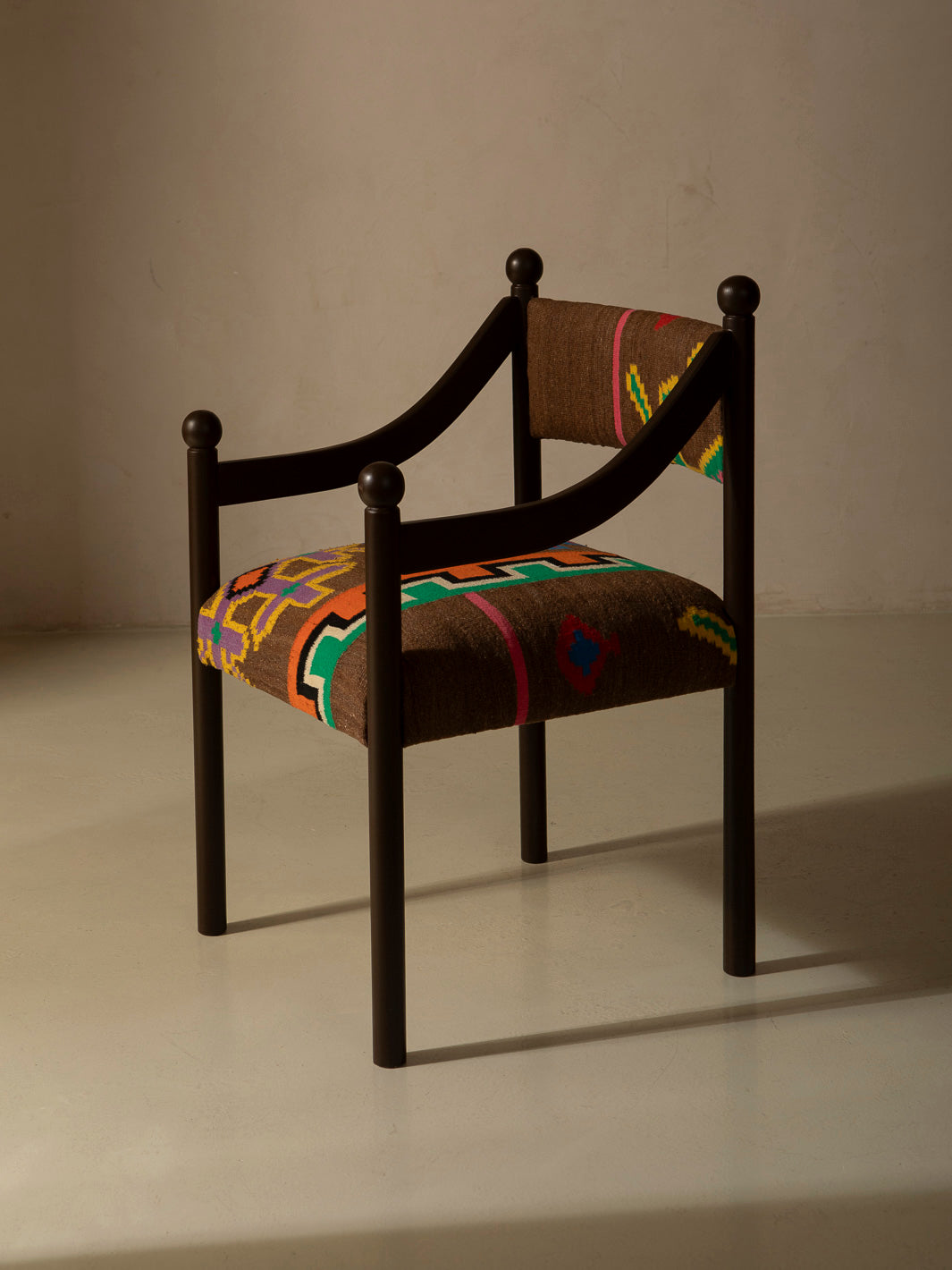 Silla con brazo Palma marrón
