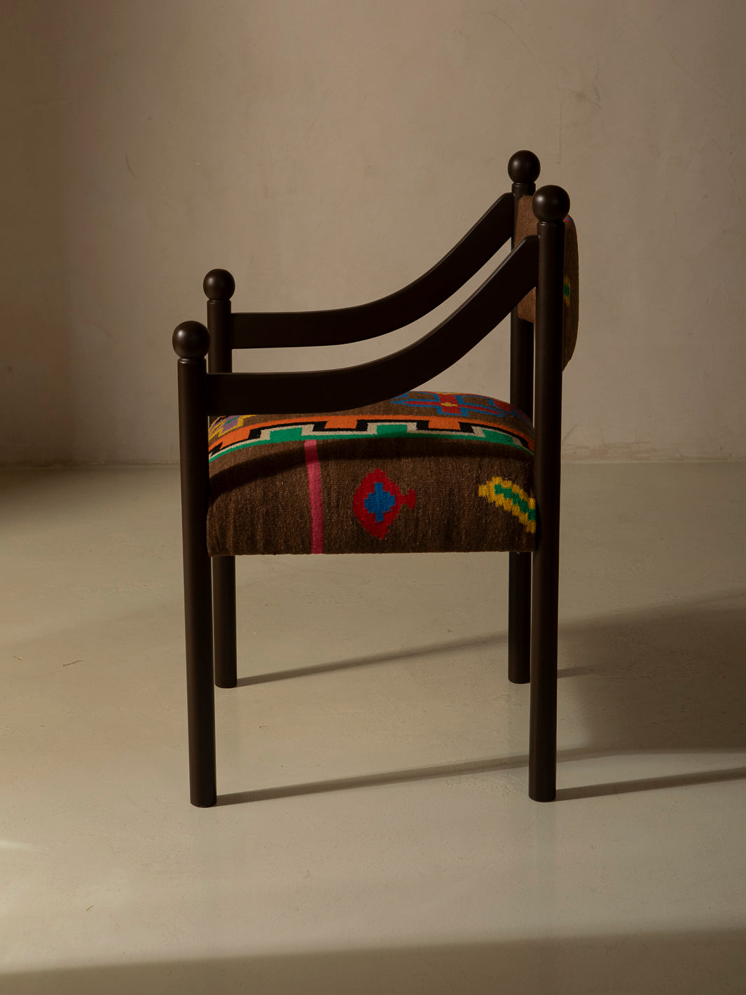 Silla con brazo Palma marrón