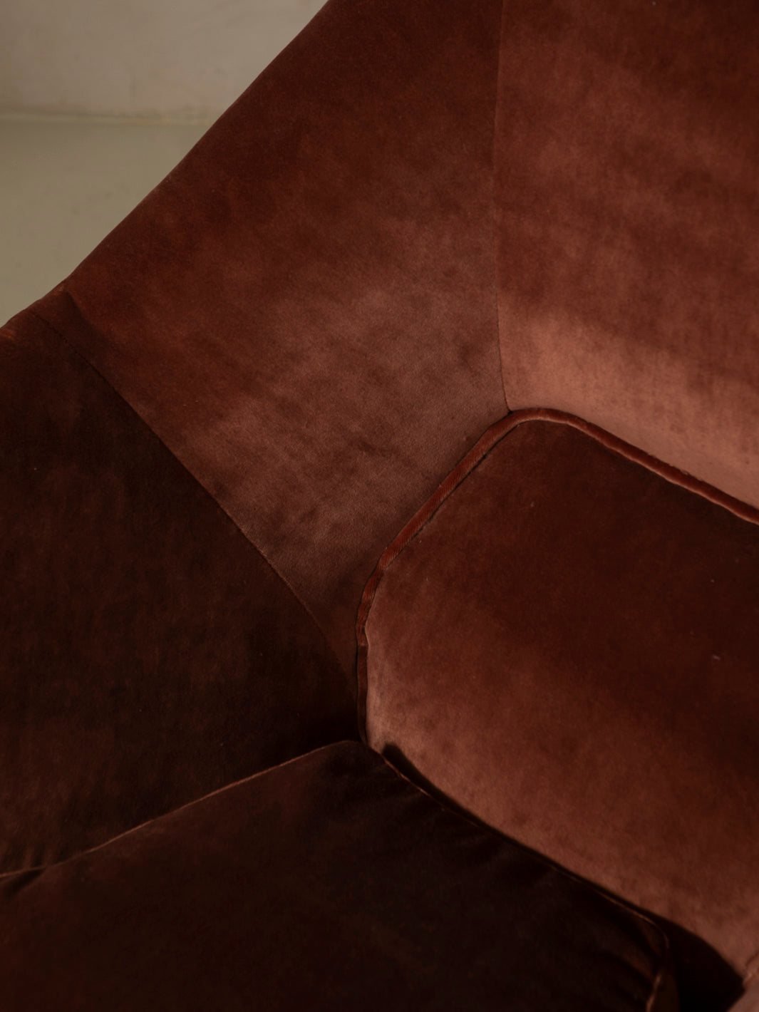 Magnolia armchairs, Italy, 1960s, UPHOLSTERER