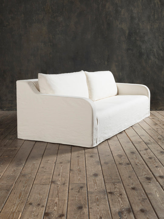Comporta sofa in ivory linen