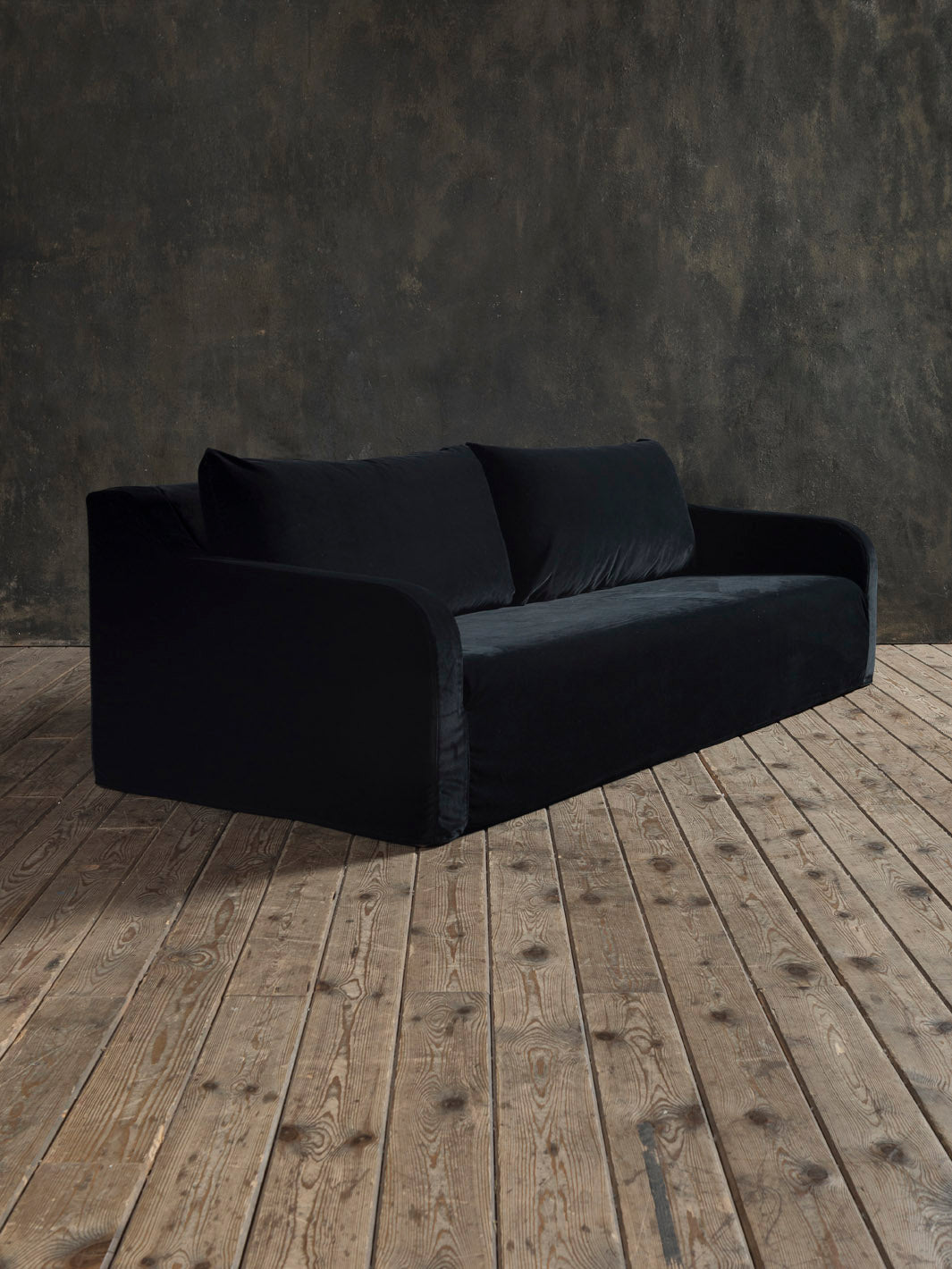 Comporta Black Velvet Sofa