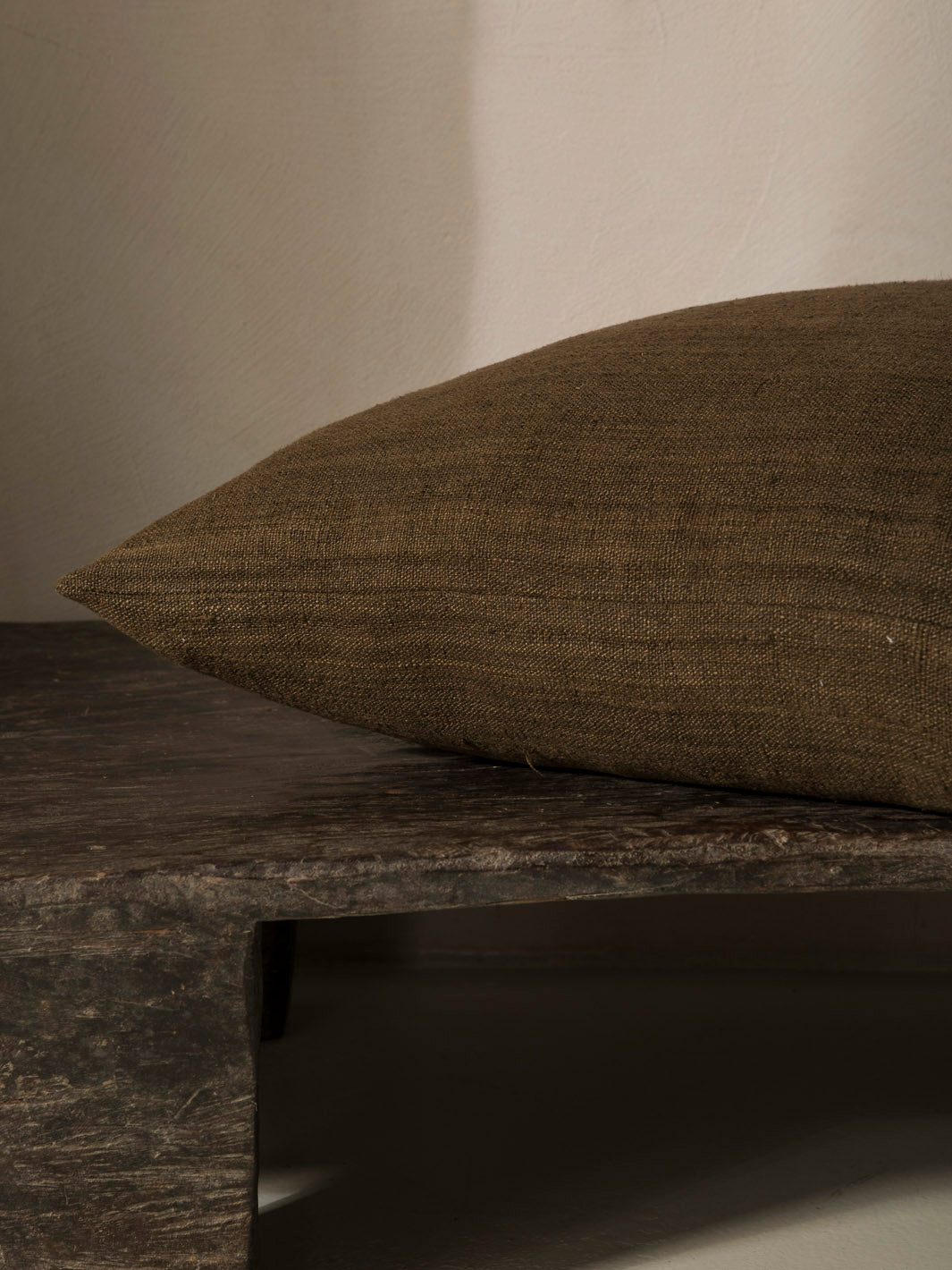 Cojín Isabelle Yamamoto BRONZE 60x60cm