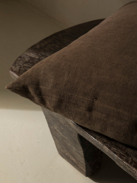 Cojín Isabelle Yamamoto Dark cacao 60x60cm