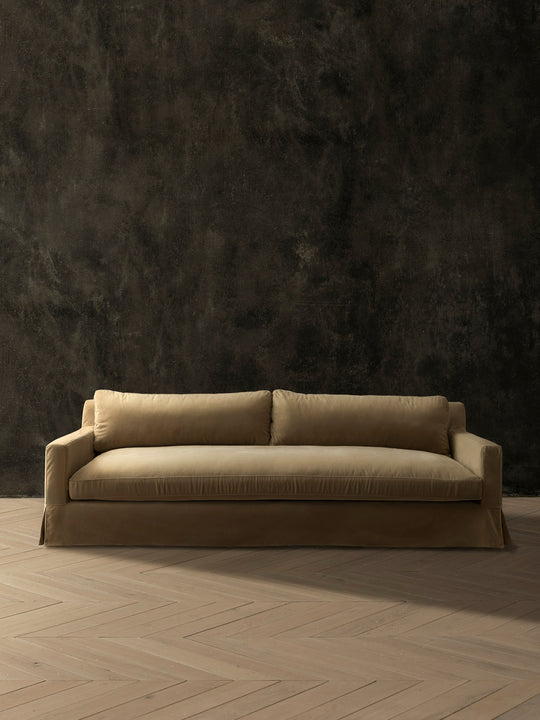 Amberes sofa in black velvet