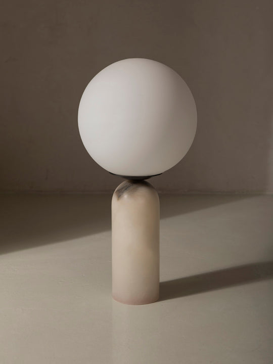 Atlas table lamp