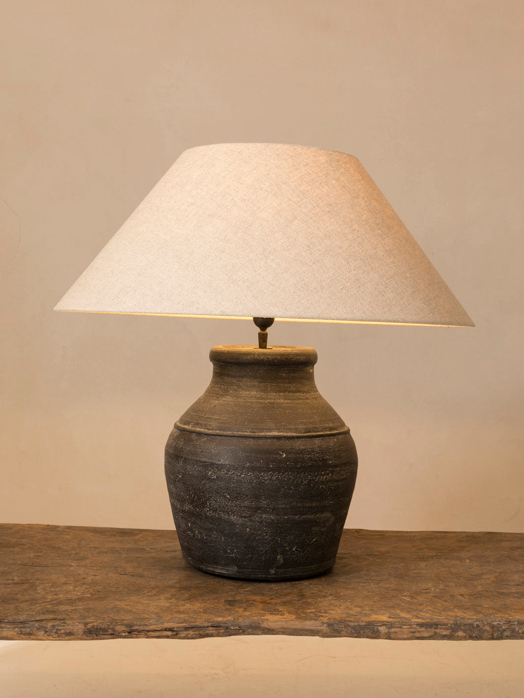 Hamo Brown/Black Lamp