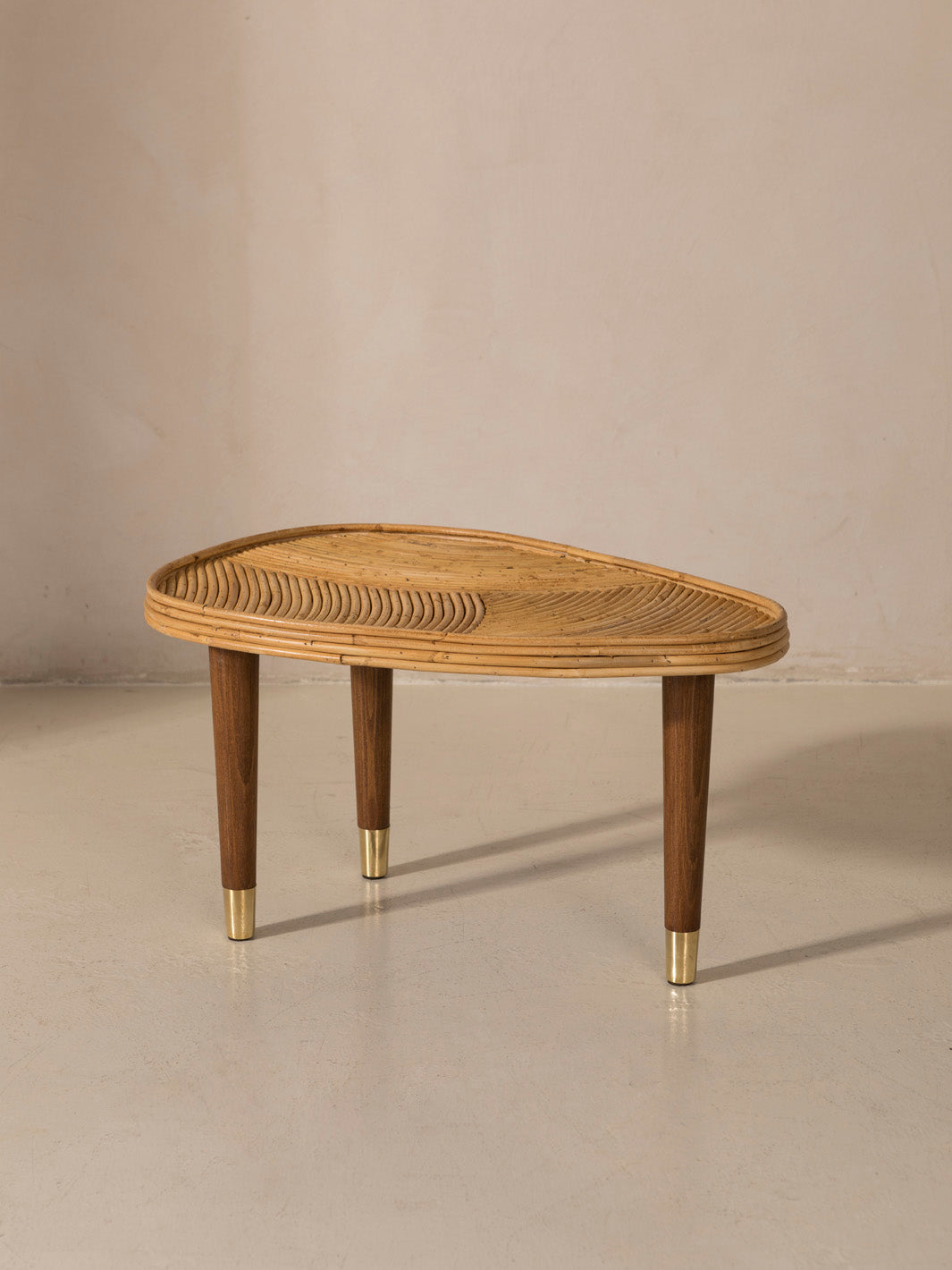 Mesa de centro de bambú italiana