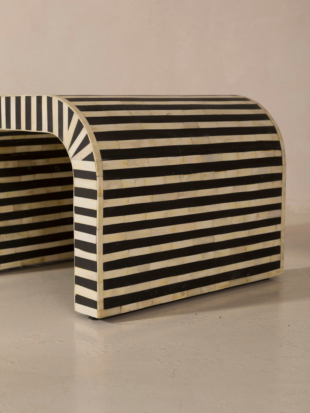African marquetry curved low table 60x60x45cm