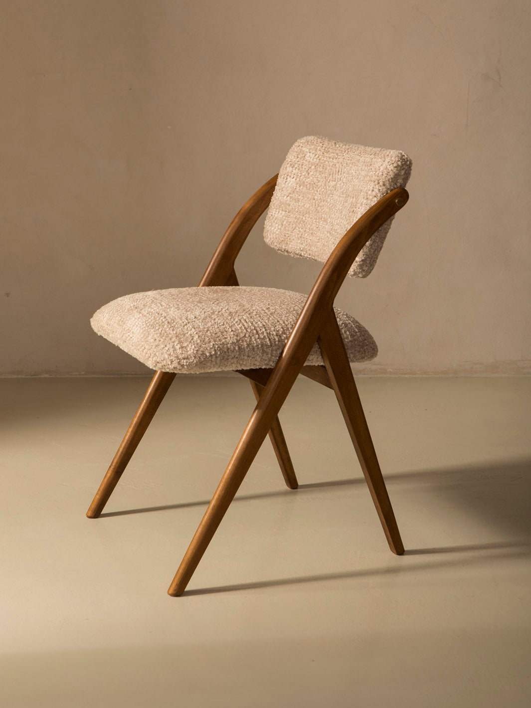 Silla italiana nude bouclé