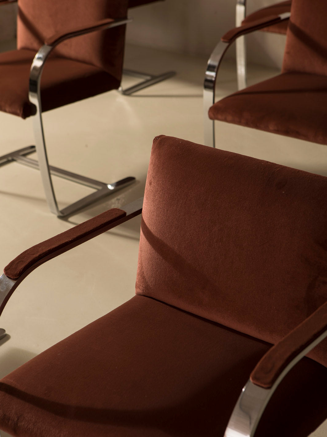 Juego 10 sillas “Brno” Flat-Bar de Mies van der Rohe para Knoll