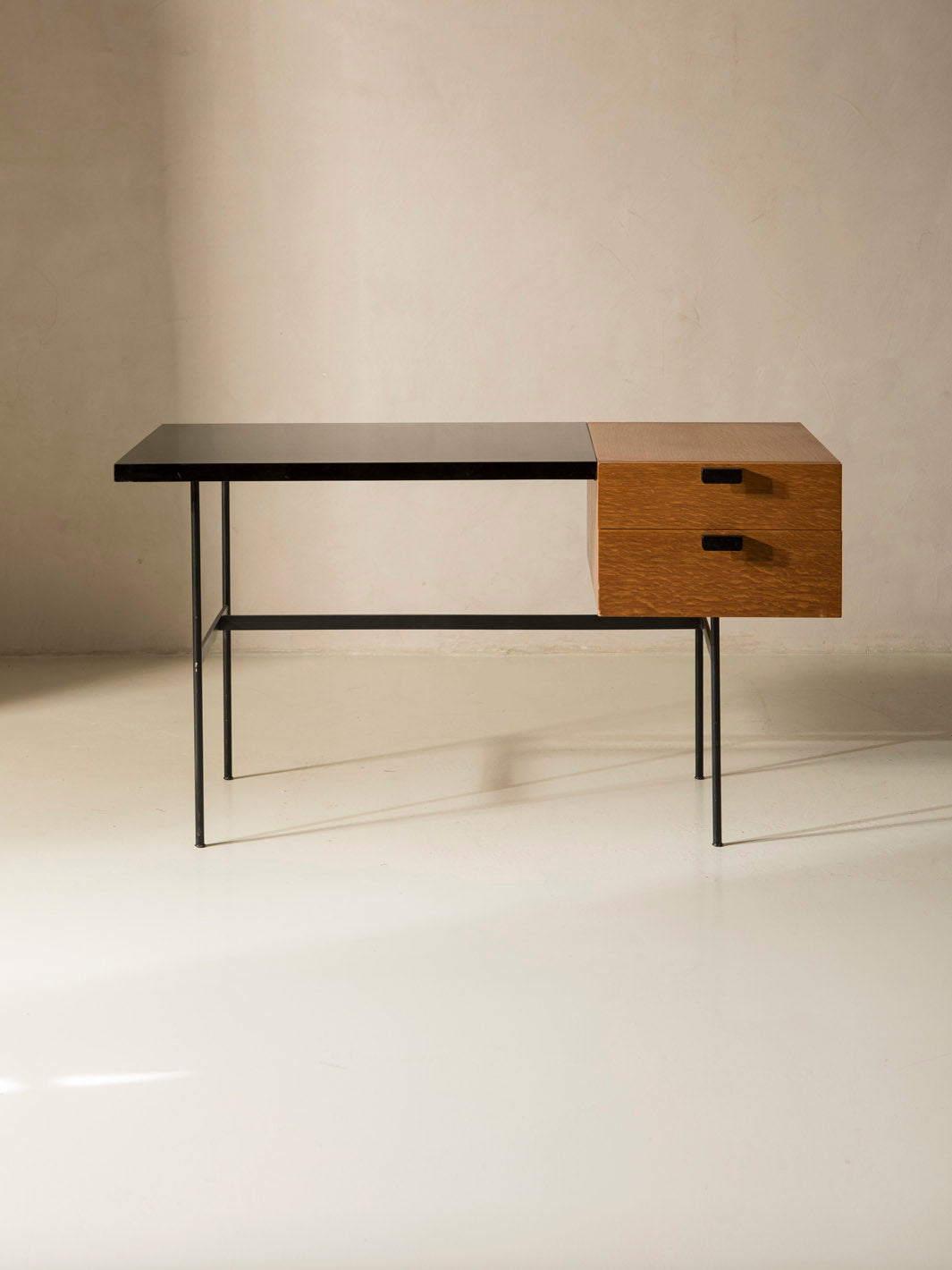Bureau Pierre Paulin CM 141