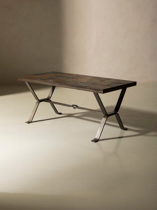 Mesa Suiza piedra años 70