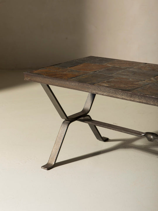 Mesa Suiza piedra años 70
