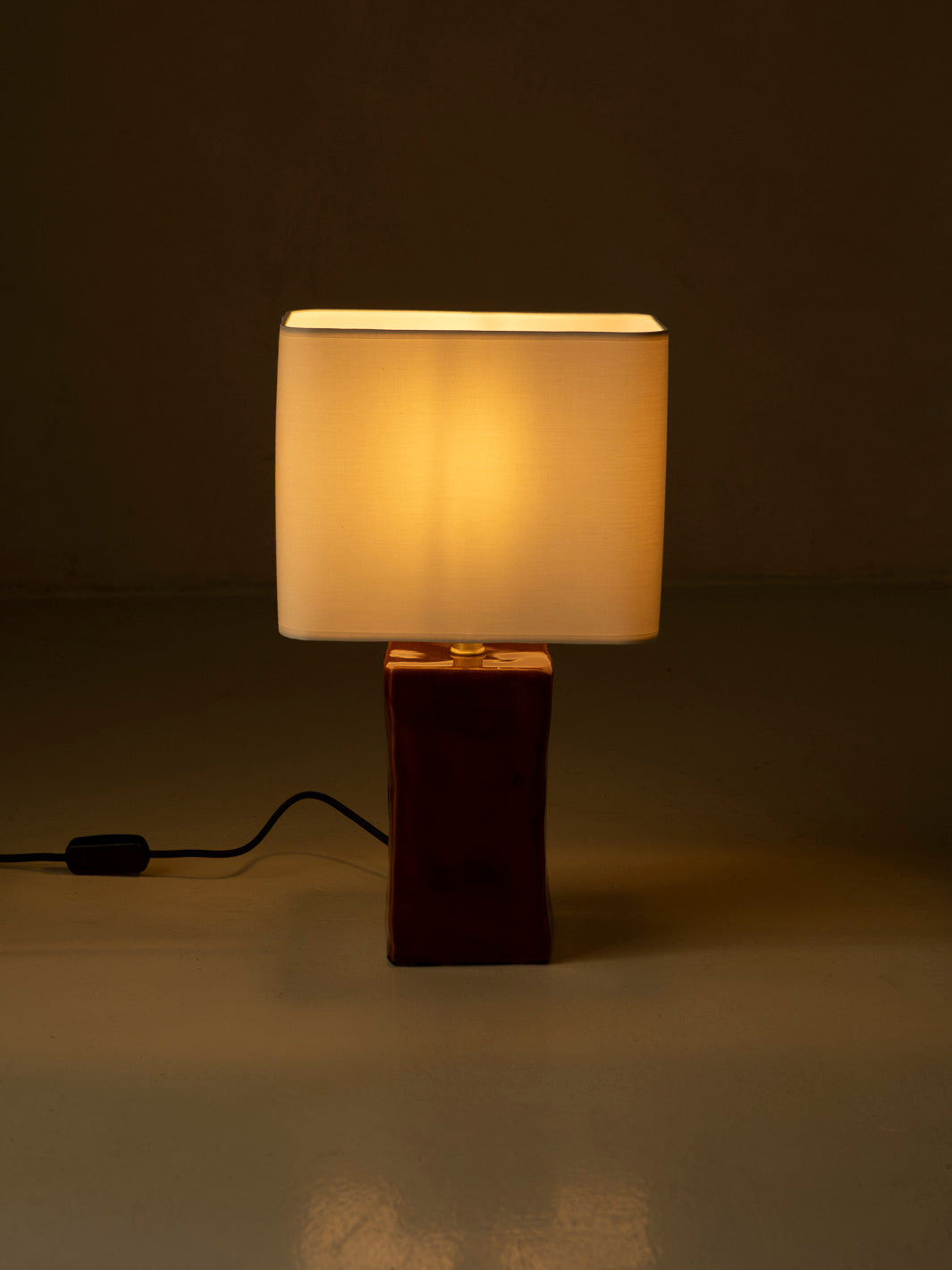 Lámpara de mesa Nomad Noisette