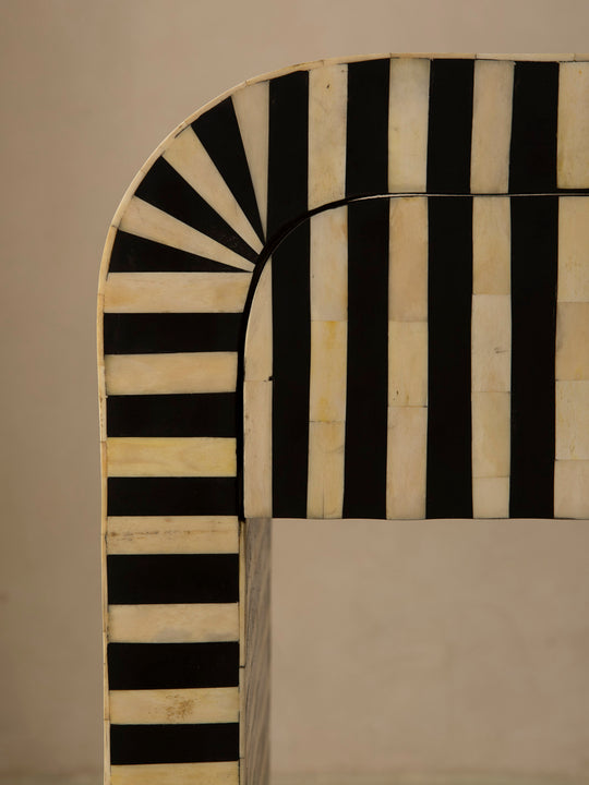 Oval marquetry console table with Africa drawers