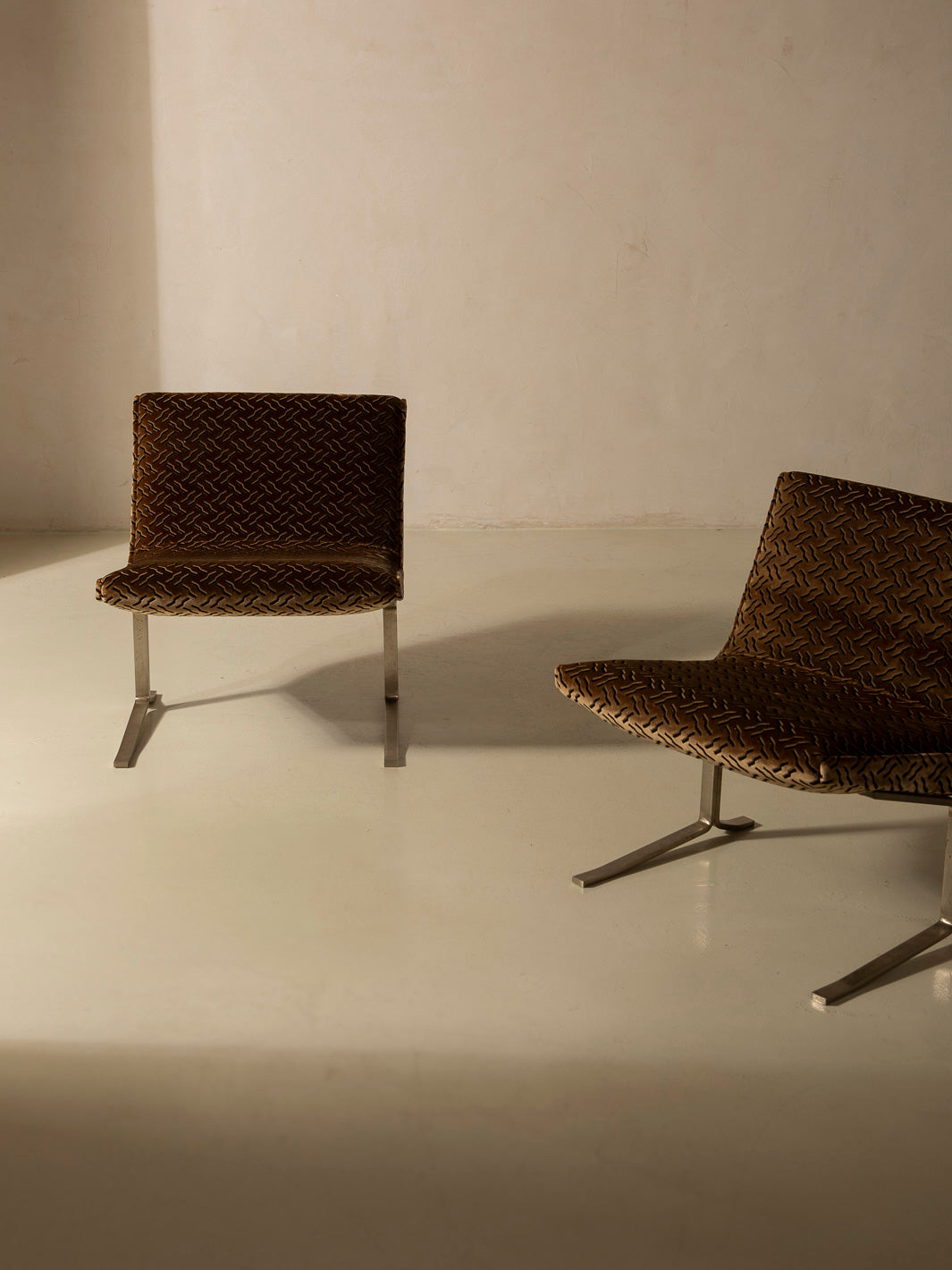 Pair of Chrome Italy armchairs from the 70s