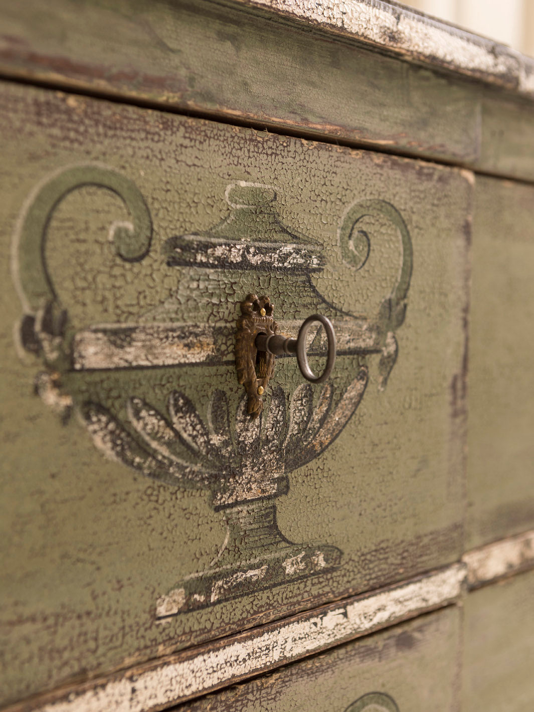 Bavarian Cups Chest