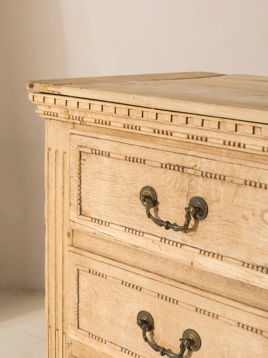 Liege chest of drawers 19th century washed chestnut