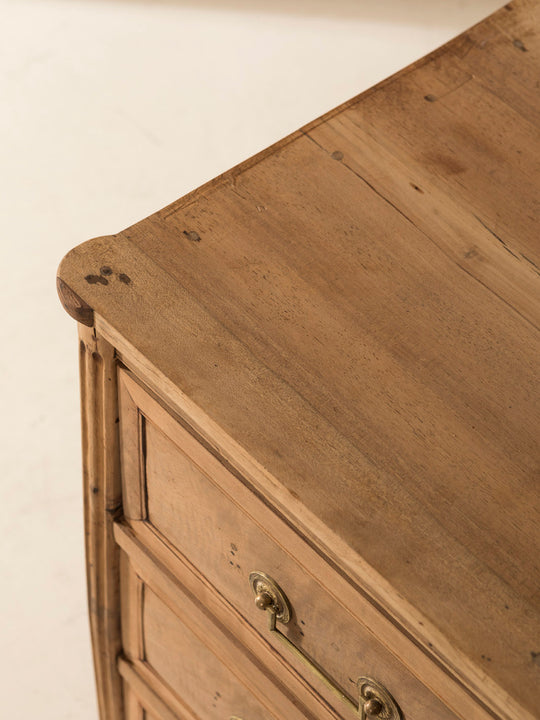 Louis XVI walnut chest of drawers, 19th century