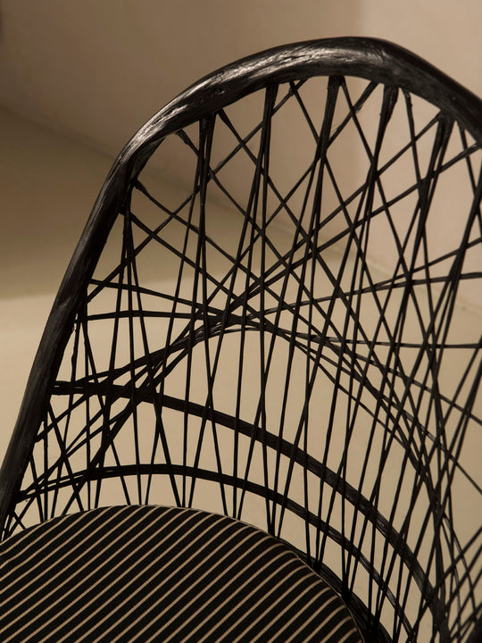 Fiberglass dining chair black