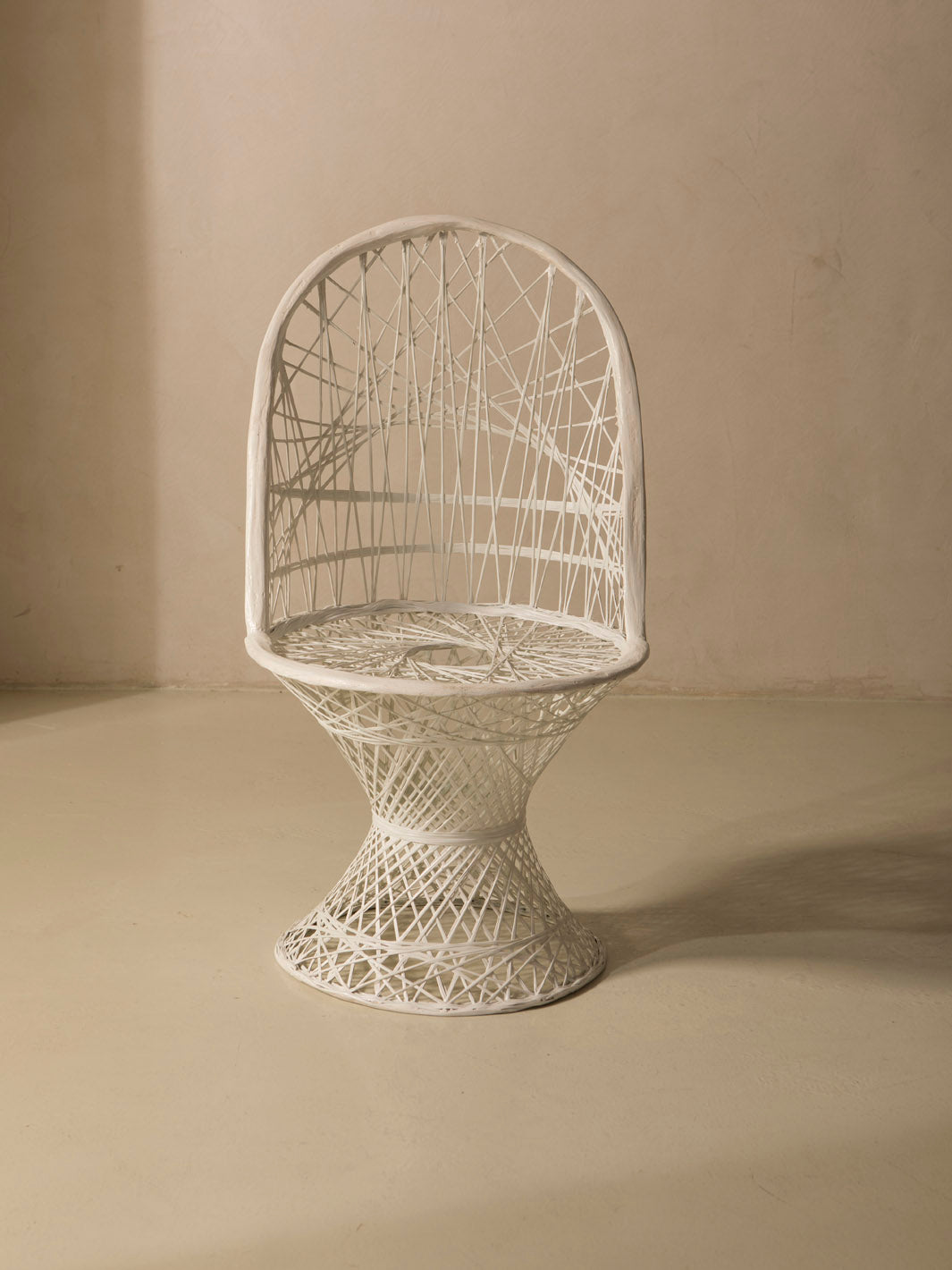Dining chair fiberglass dark white
