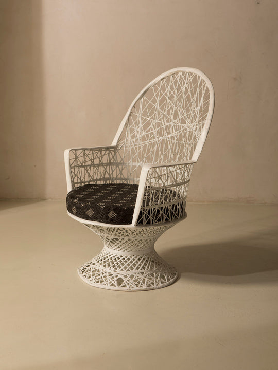 Fiberglass armchair white