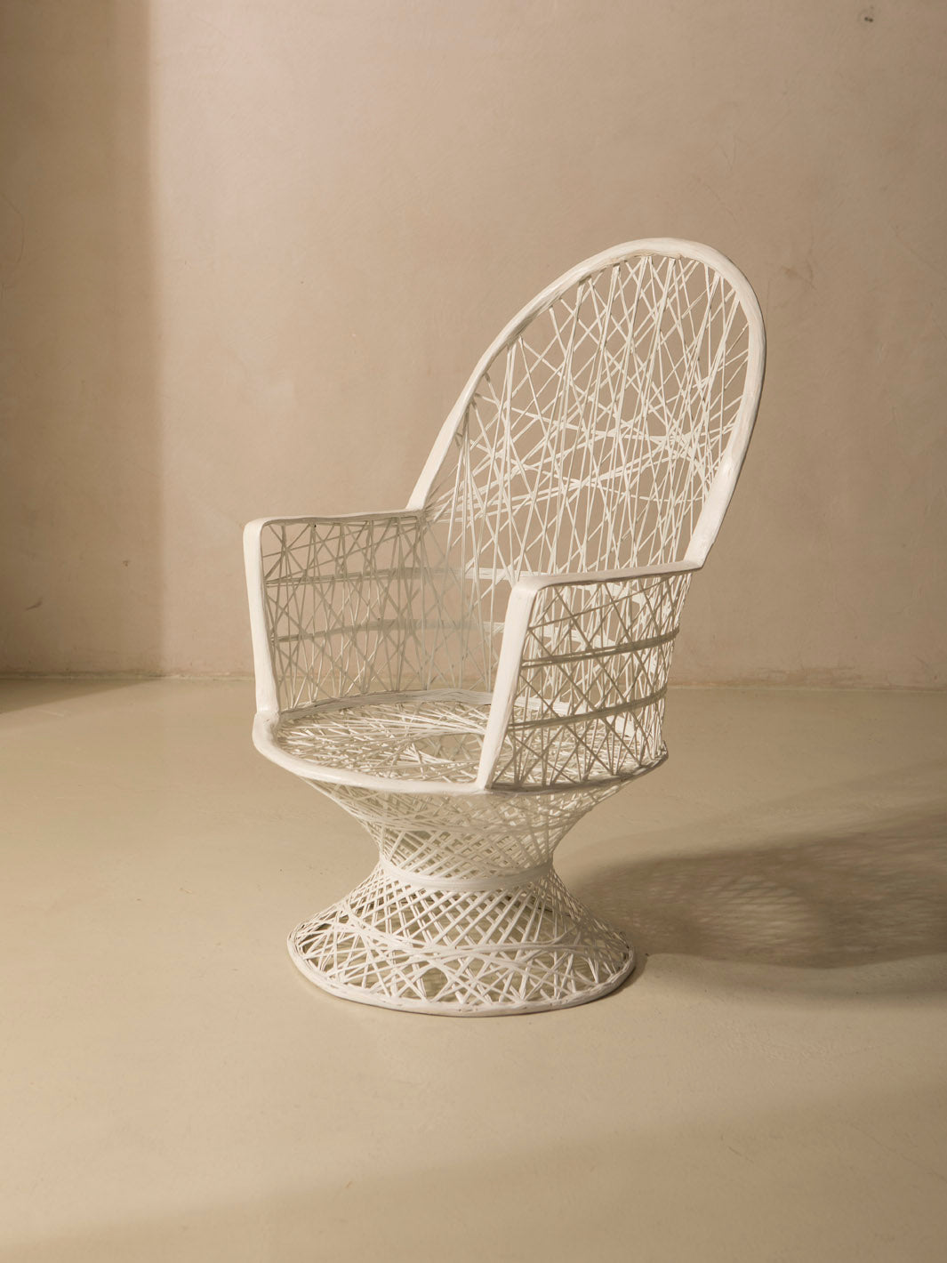 Fiberglass armchair white