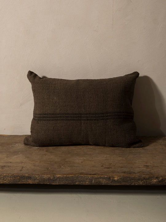 Almohadón Isabelle Yamamoto Bronze 60x45cm.