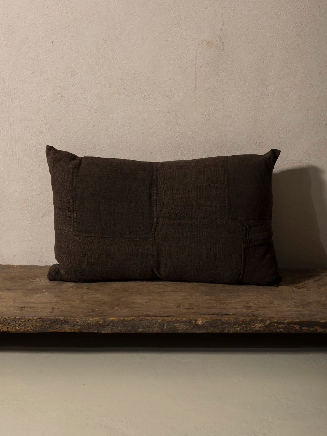 Almohadón Isabelle Yamamoto Dark cacao 80x50cm.