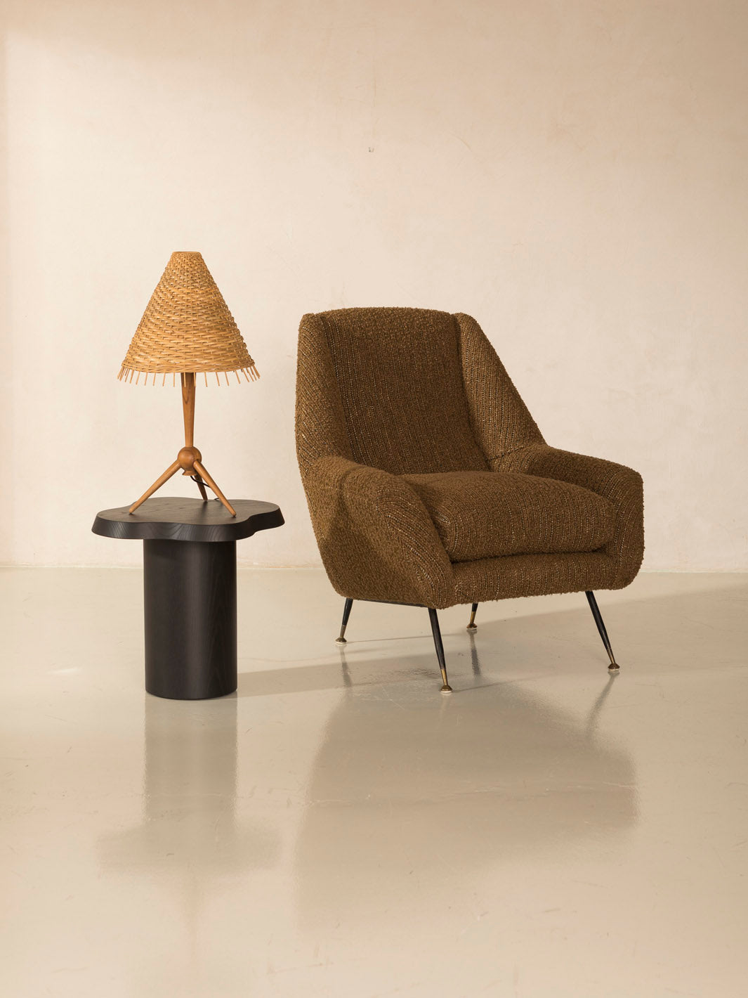 Rattan table lamp