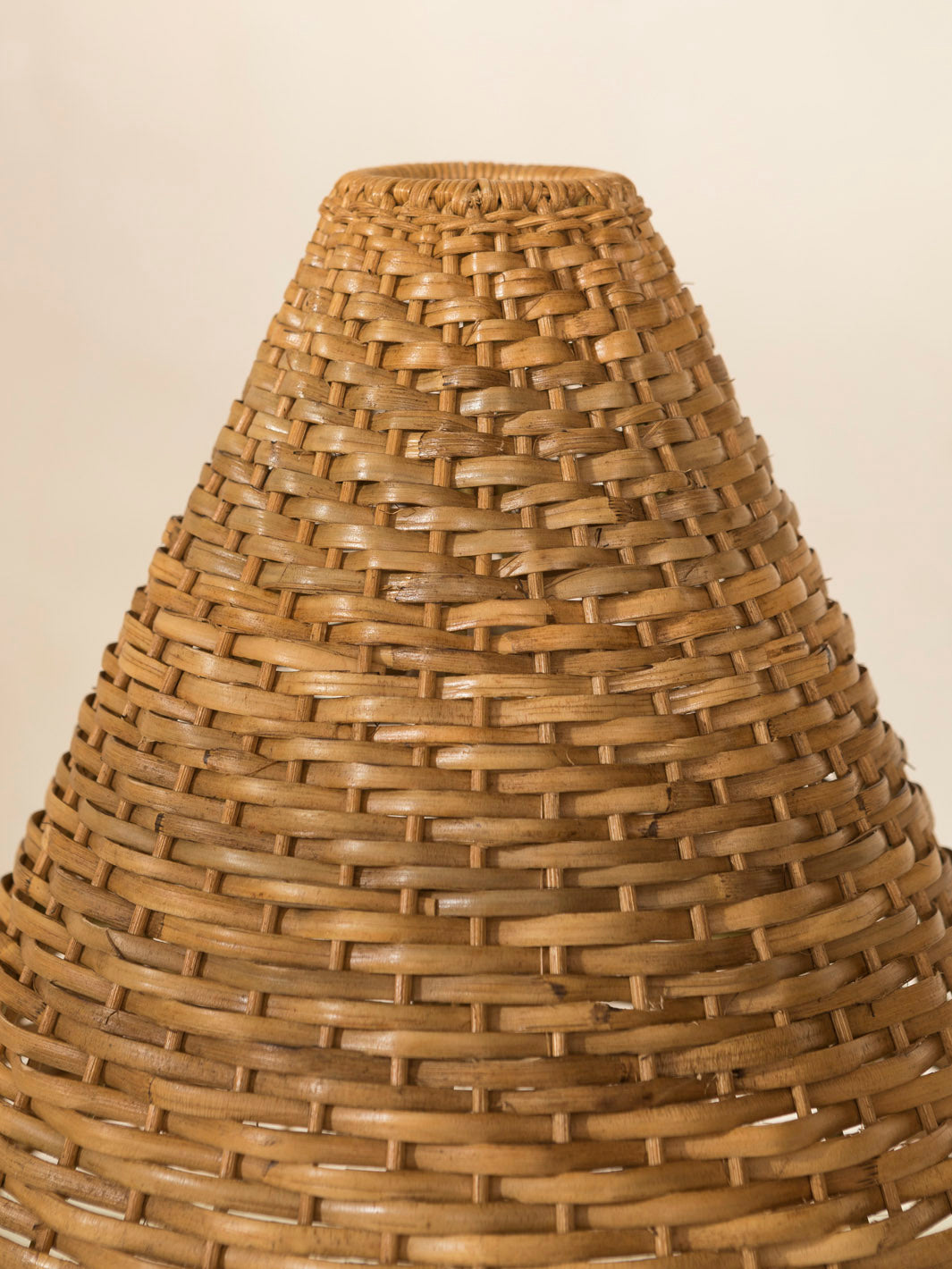 Lampe de table en rotin