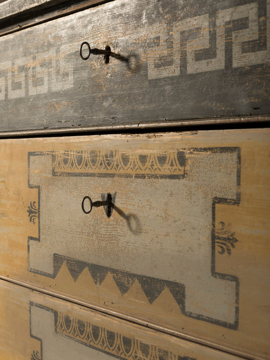 Commode jaune française du 19ème siècle