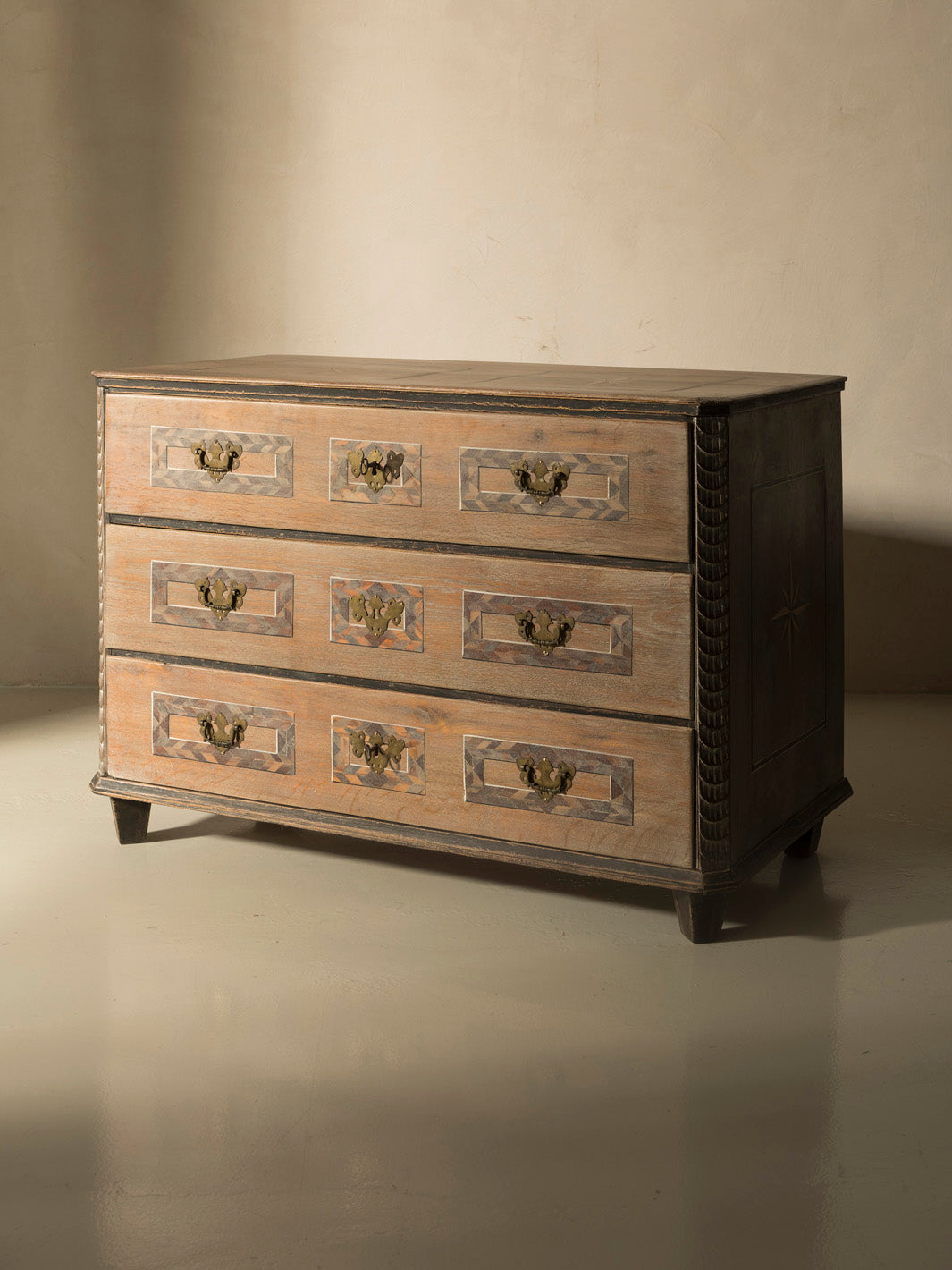 Biedermeir chest of drawers, 19th century