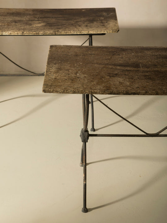 Paire de tables en pierre, France, XIXe siècle