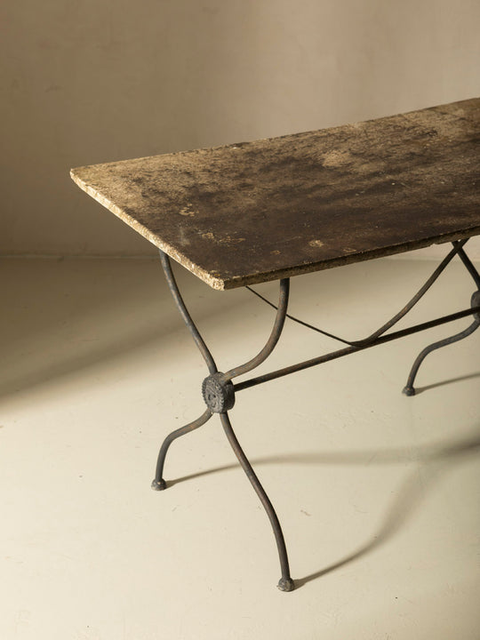 Paire de tables en pierre, France, XIXe siècle