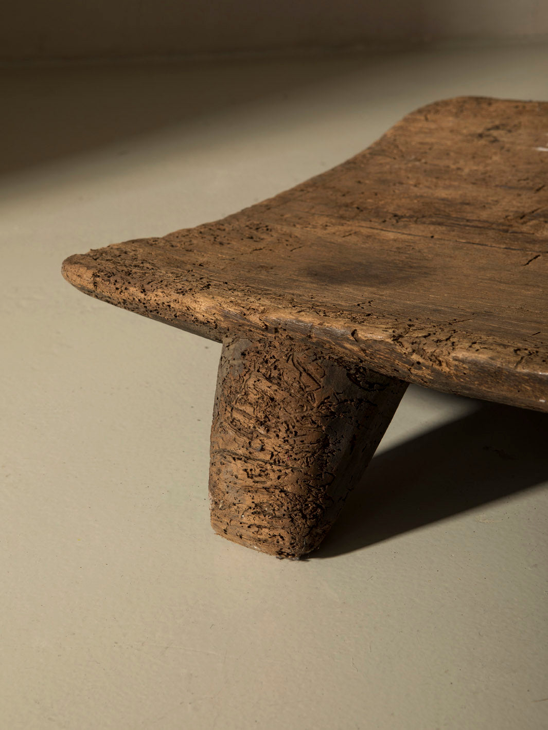 Table Naga 1