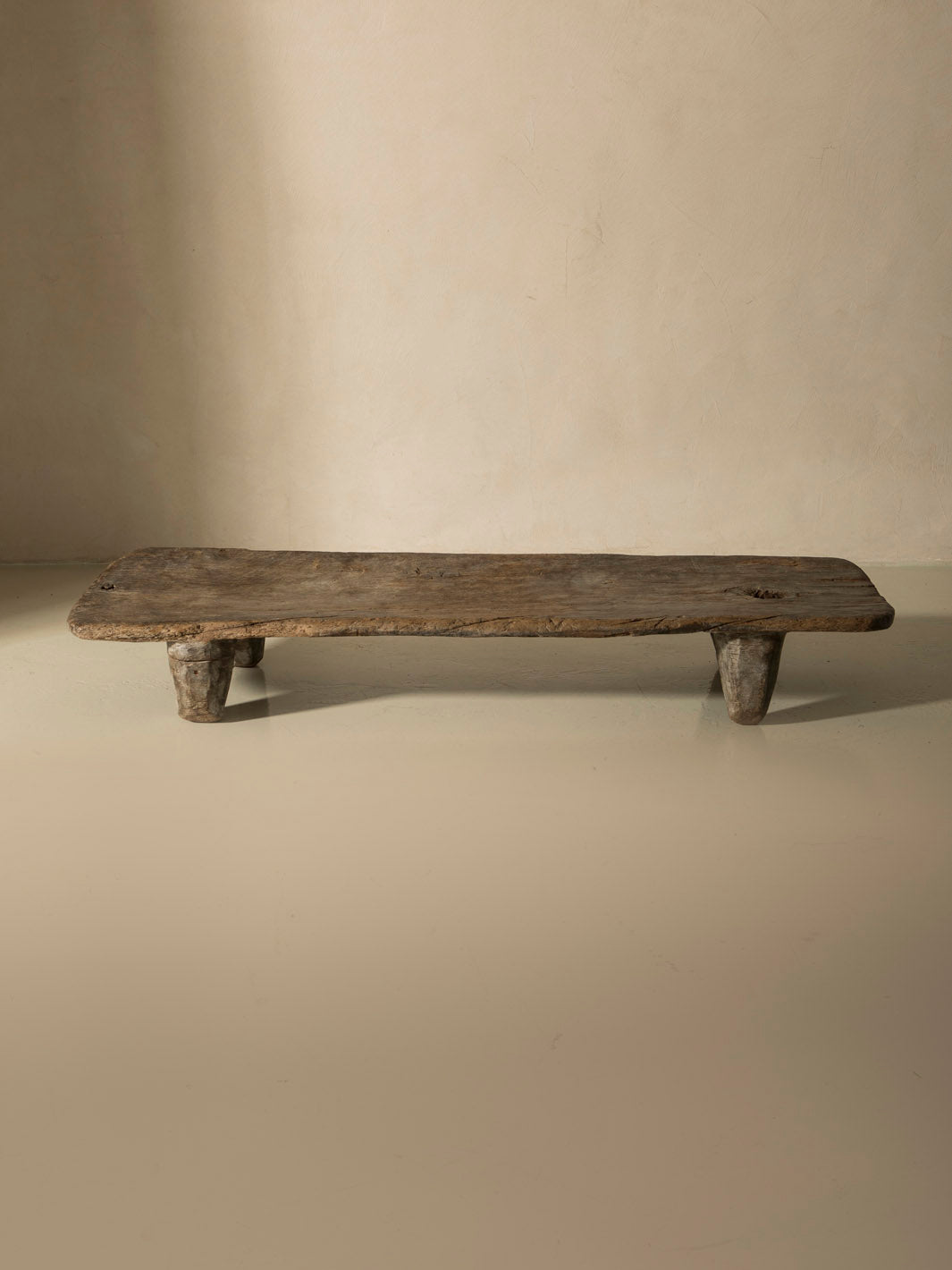 Mesa Naga 163x51