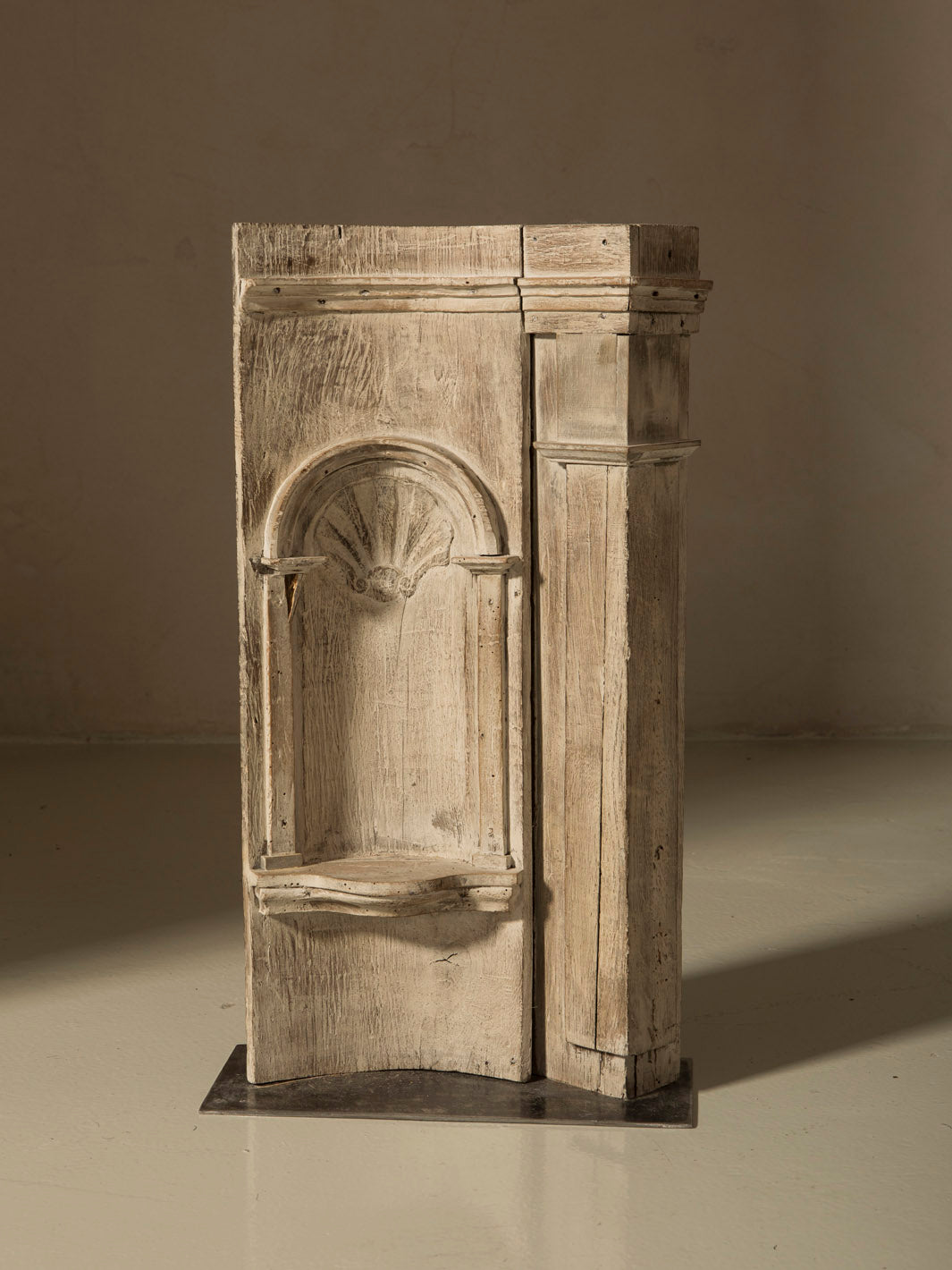 1th century altarpiece XNUMX